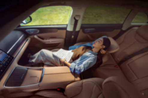 零跑汽車：十年逆襲，如何從被質疑到崛起？