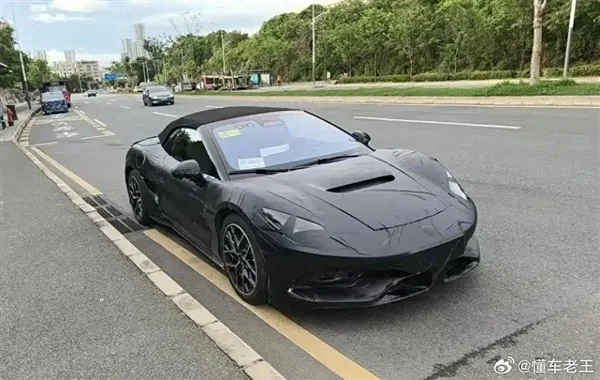 比亞迪全新超跑騰勢(shì)Z曝光：敞篷、硬頂版本全都有