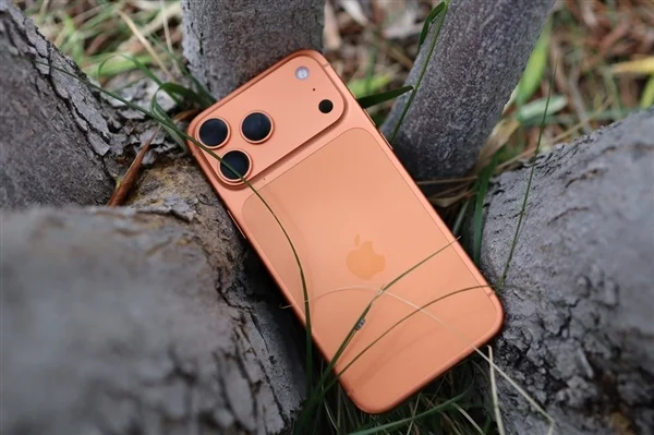 李楠建議安卓廠商不要去搞iPhone 17 Pro Max：有兩大原因